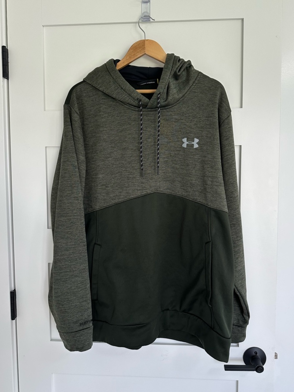 Under Armour Men’s Olive Green Hoodie Size XXL